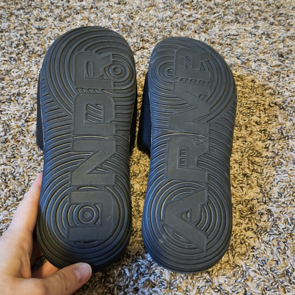 Sandals - Picture 4 of 7